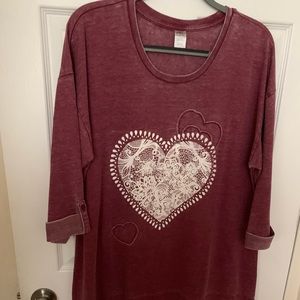 Pretty sweatshirt with heart design